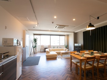 big room guest house