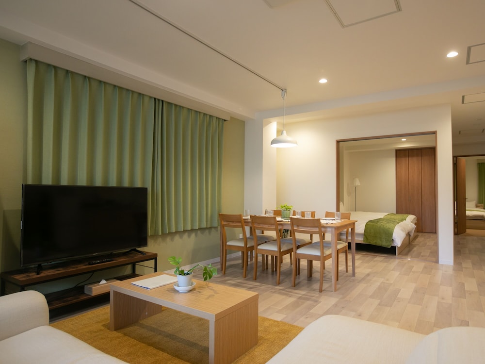 big room guest house