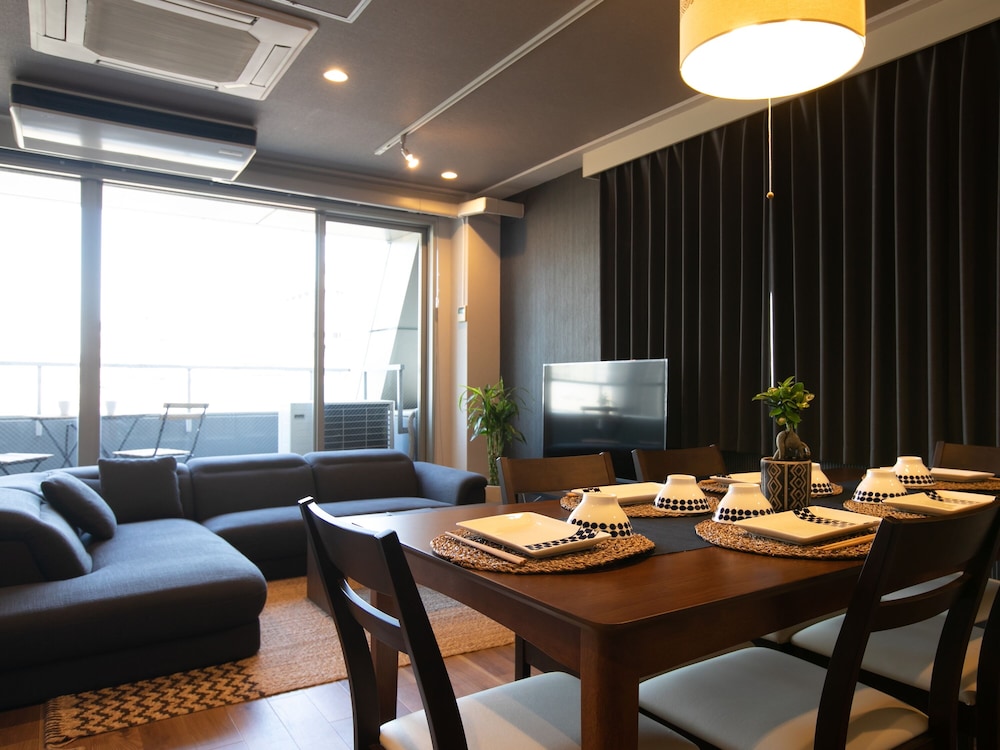big room guest house