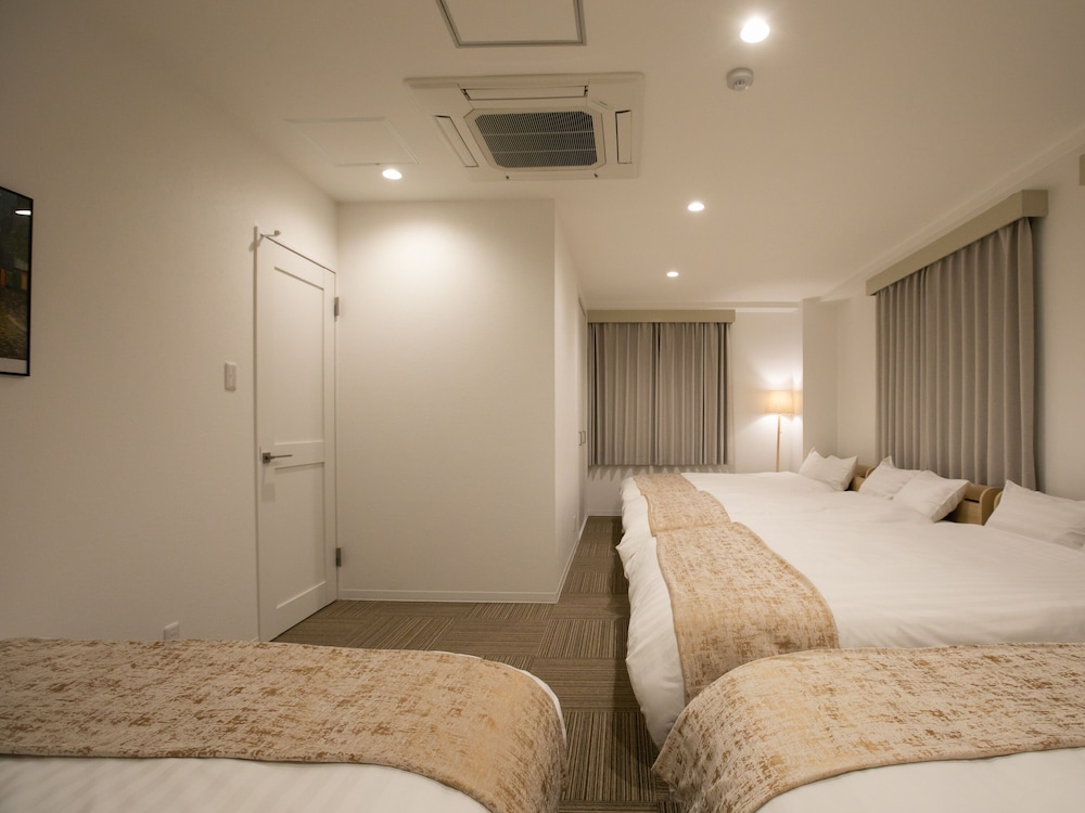 big room guest house