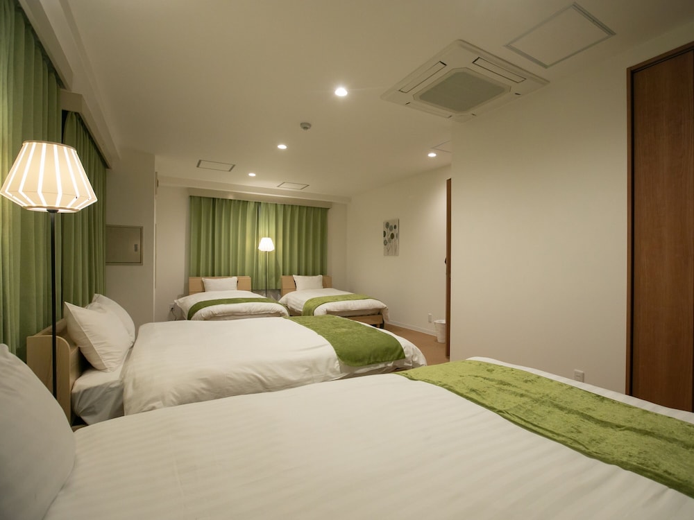 big room guest house