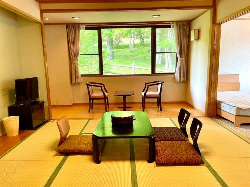 lake side nikko hotel