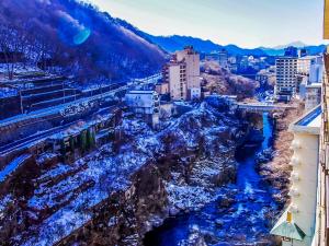 lake side nikko hotel