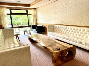 lake side nikko hotel