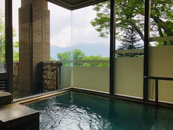 lake side nikko hotel