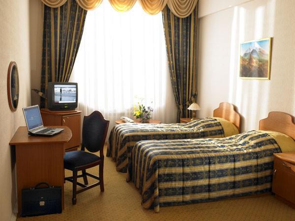 hotel ukraine