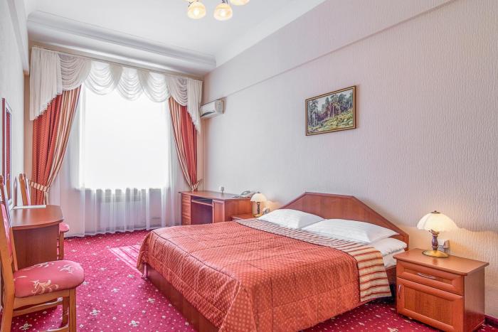 hotel ukraine