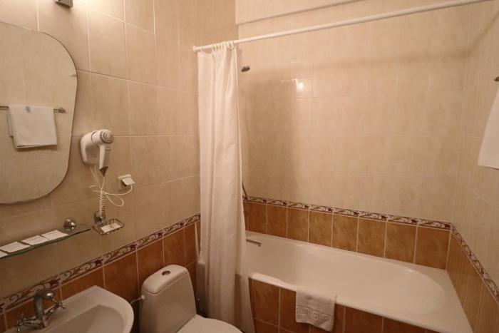 hotel ukraine