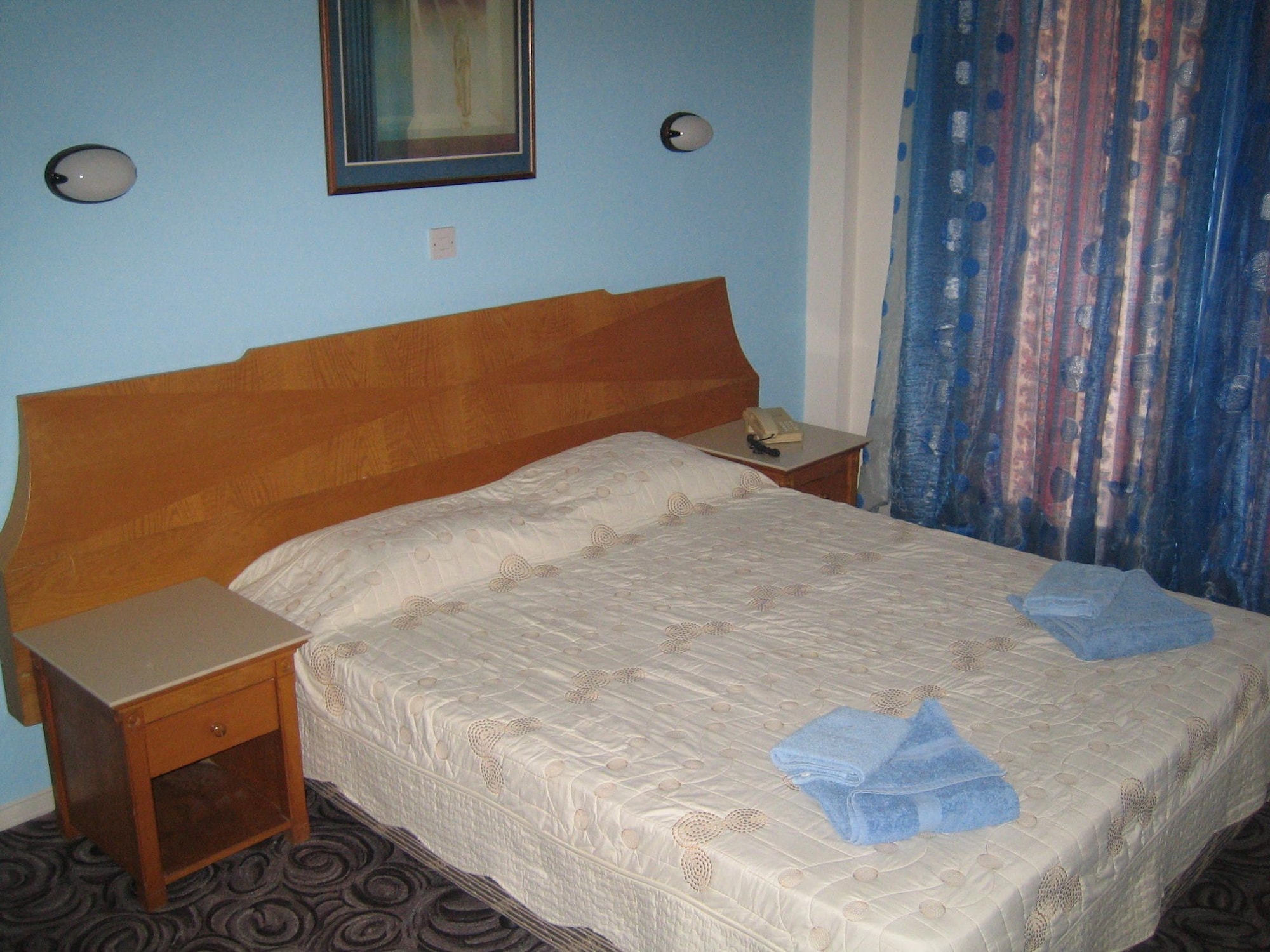 onisillos hotel