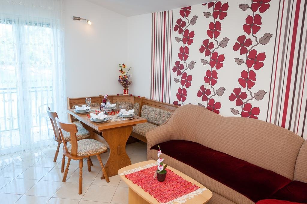 apartments tiho and jelena