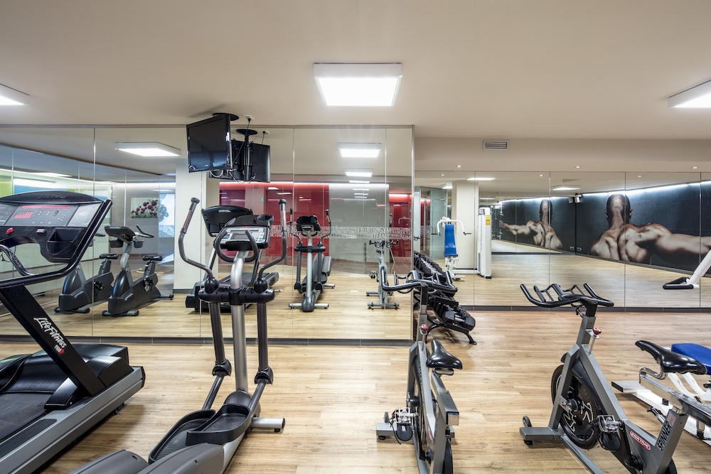 aqua hotel promenade and spa