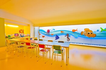 aqua hotel promenade and spa