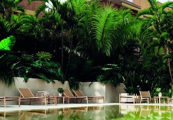 aqua hotel promenade and spa