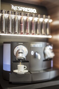 aqua hotel promenade and spa