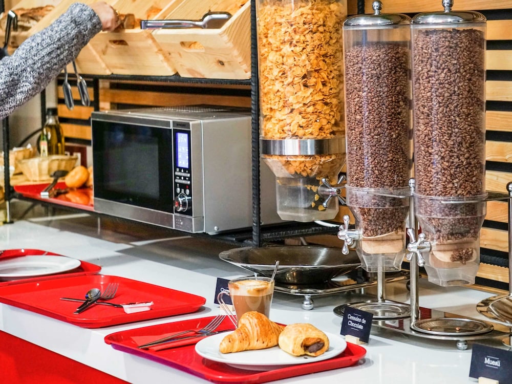 ibis girona costa brava