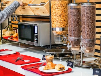 ibis girona costa brava