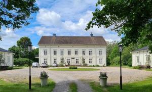 Risberg Herrgard,Lysvik>>Hagfors,3 star