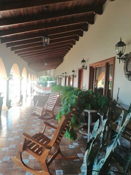 hotel la estancia
