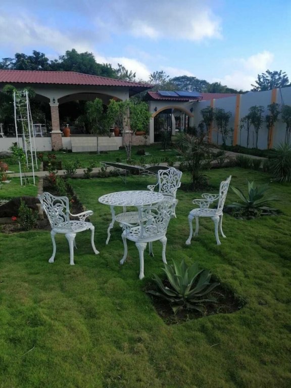 Hotel La Estancia,,4 star