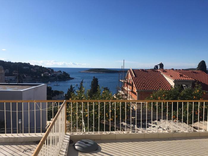 hvar