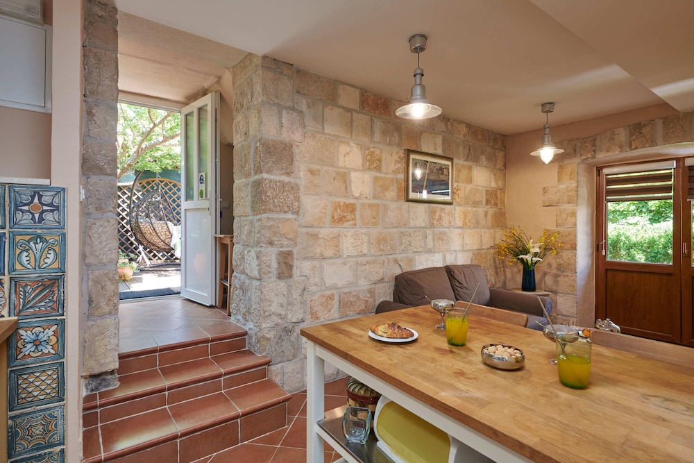 apartment borna