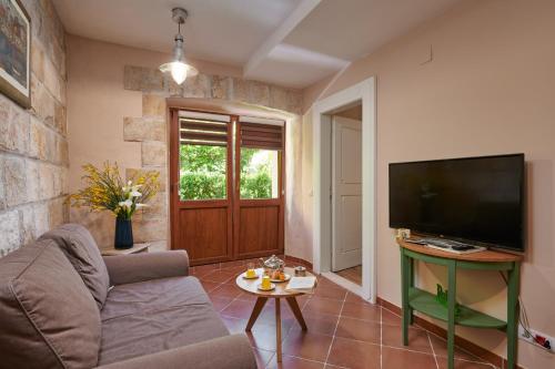 apartment borna