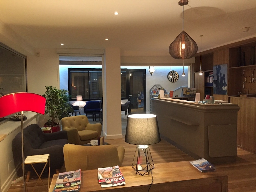 logis hotel et restaurant le galion canet plage