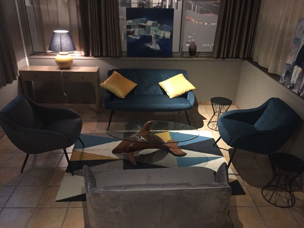 logis hotel et restaurant le galion canet plage