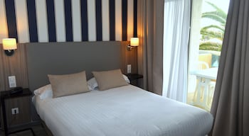 logis hotel et restaurant le galion canet plage