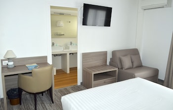 logis hotel et restaurant le galion canet plage