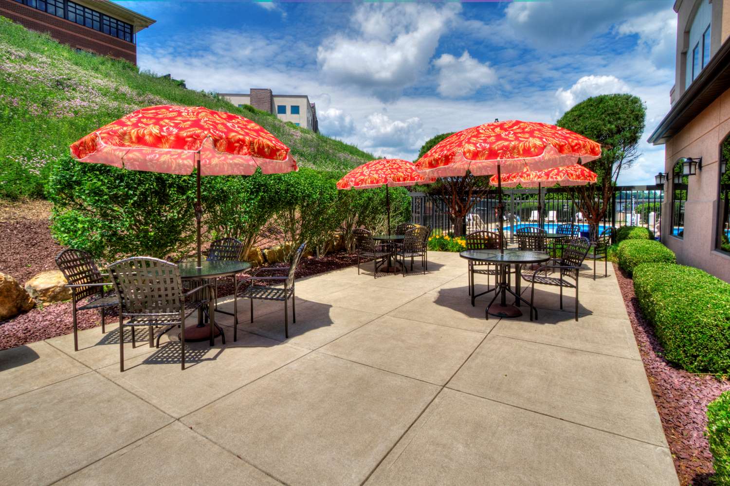 hampton inn greensburg