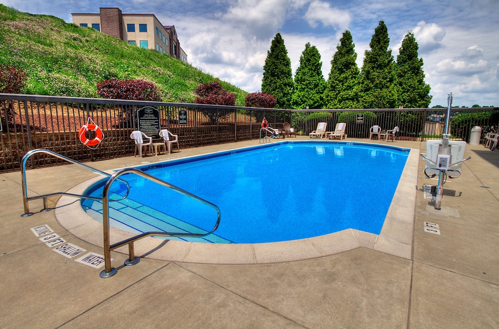 hampton inn greensburg