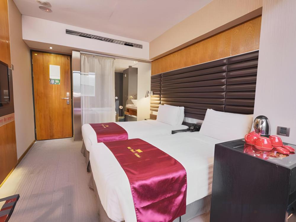 w5 best hotel