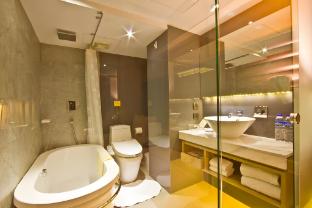 w5 best hotel