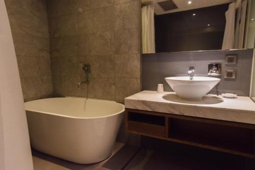 w5 best hotel