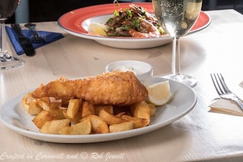 the lugger inn