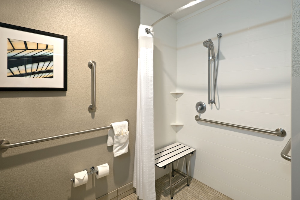 holiday inn express and suites fraser by ihg