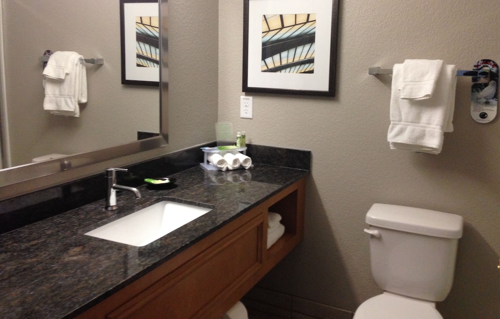 holiday inn express and suites fraser by ihg