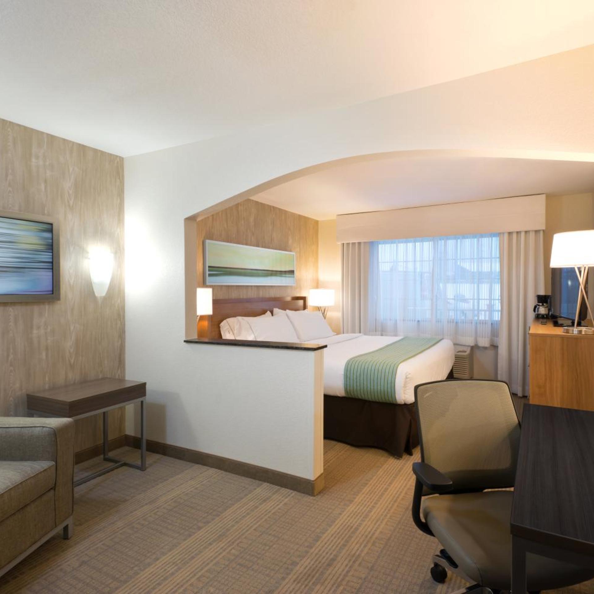 holiday inn express and suites fraser by ihg