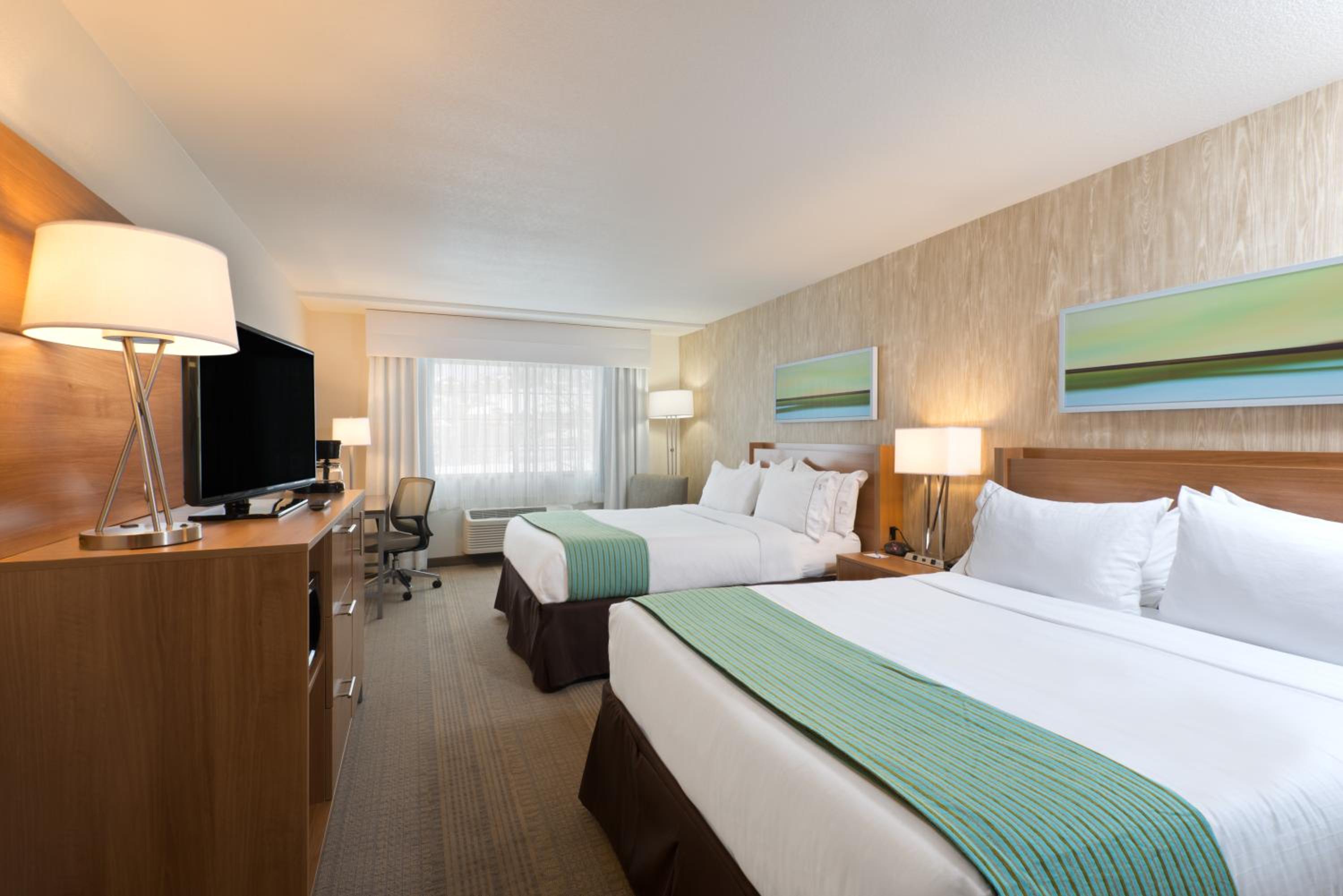 holiday inn express and suites fraser by ihg