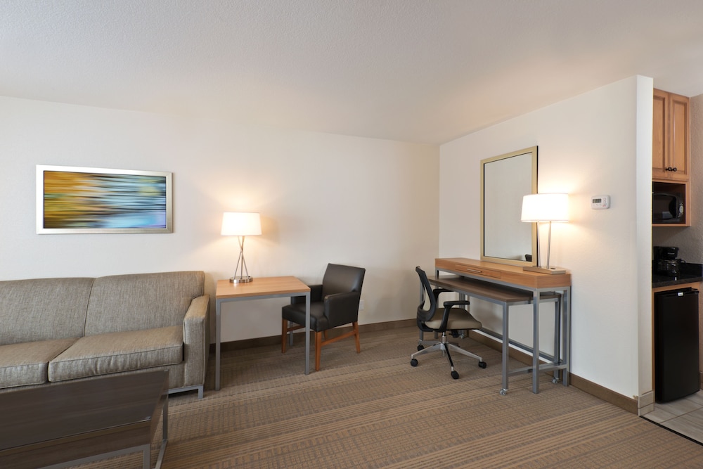 holiday inn express and suites fraser by ihg