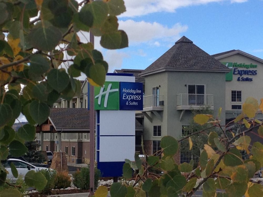 holiday inn express and suites fraser by ihg