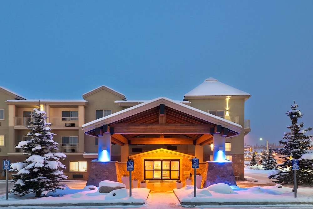 holiday inn express and suites fraser by ihg