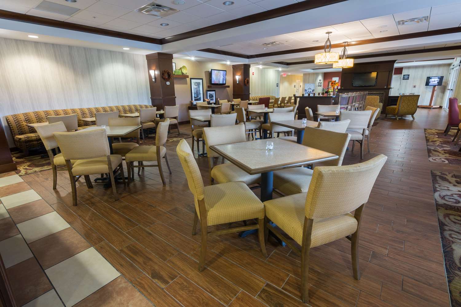 hampton inn bangor
