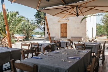 vrnik arts club