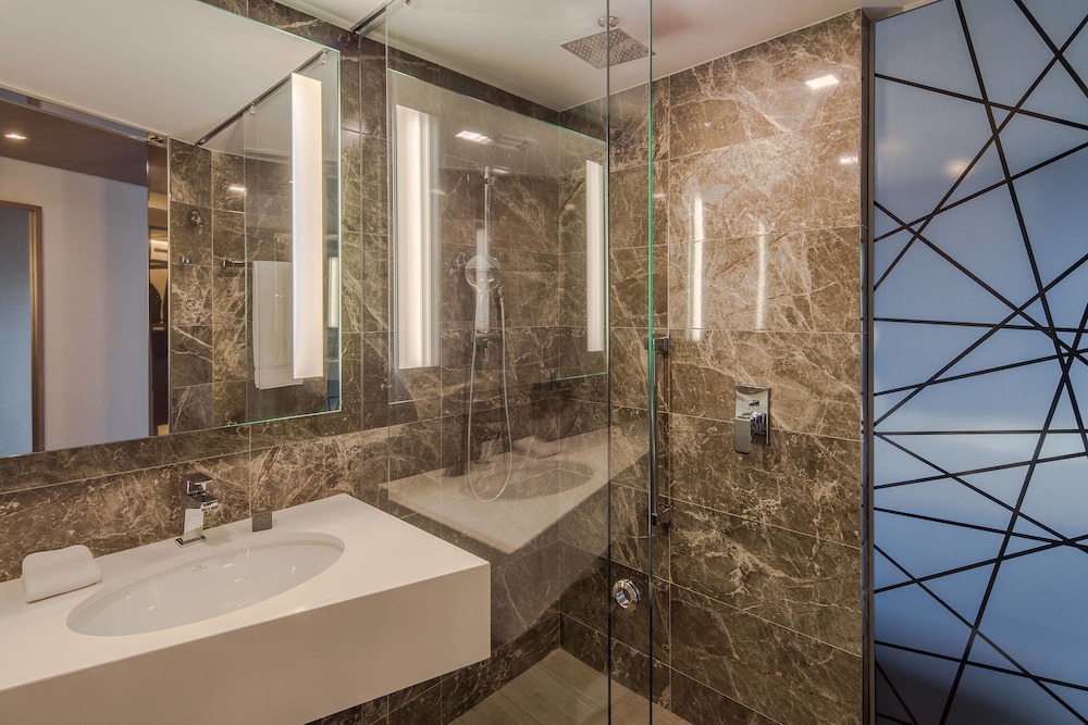 ac hotel by marriott guadalajara expo