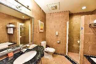 wei yat grand hotel