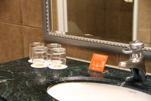 wei yat grand hotel
