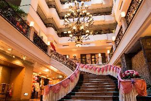 wei yat grand hotel