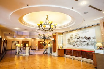 wei yat grand hotel